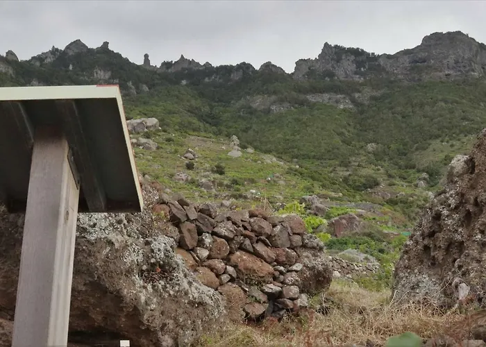 Oasis Atlantico: Rincon Secreto Al Pie De Senderos Tatil Evi *