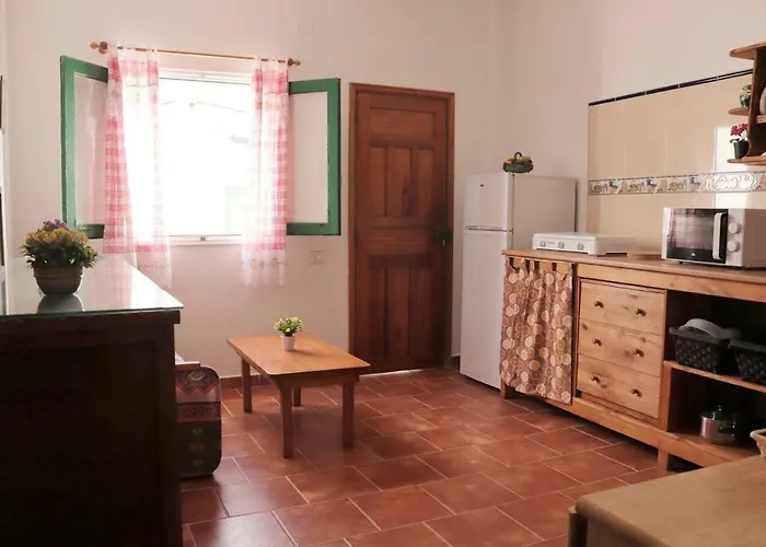 Oasis Atlantico: Rincon Secreto Al Pie De Senderos