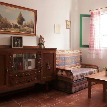 Oasis Atlántico: Rincón Secreto Al Pie De Senderos