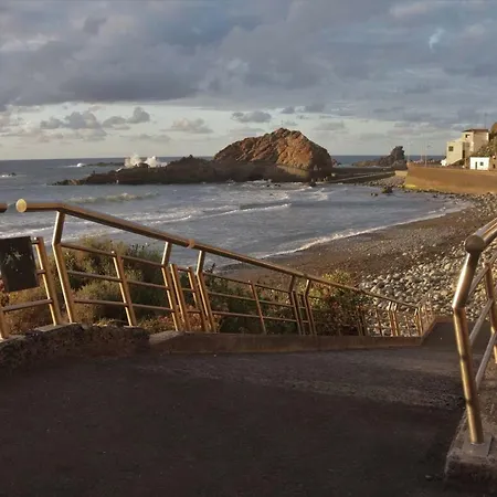 Oasis Atlantico: Rincon Secreto Al Pie De Senderos *