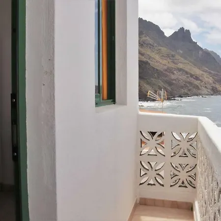 Oasis Atlantico: Rincon Secreto Al Pie De Senderos * Azano